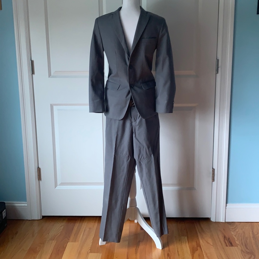 Calvin Klein Boys 14 R Grey Suit